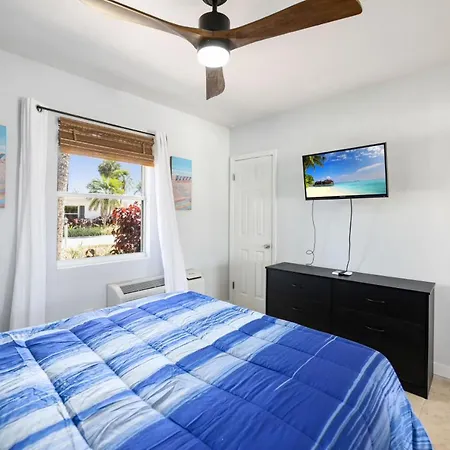 Cottage Bungalow Near Beach! King Bed With Pool & Bbq Fort Myers Exterior photo