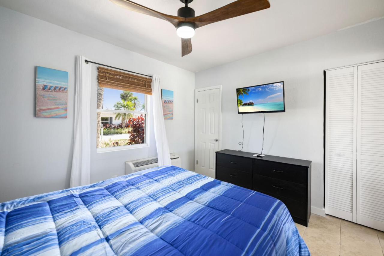 Near Beach! King Bed With Pool & Bbq Holiday home Fort Myers