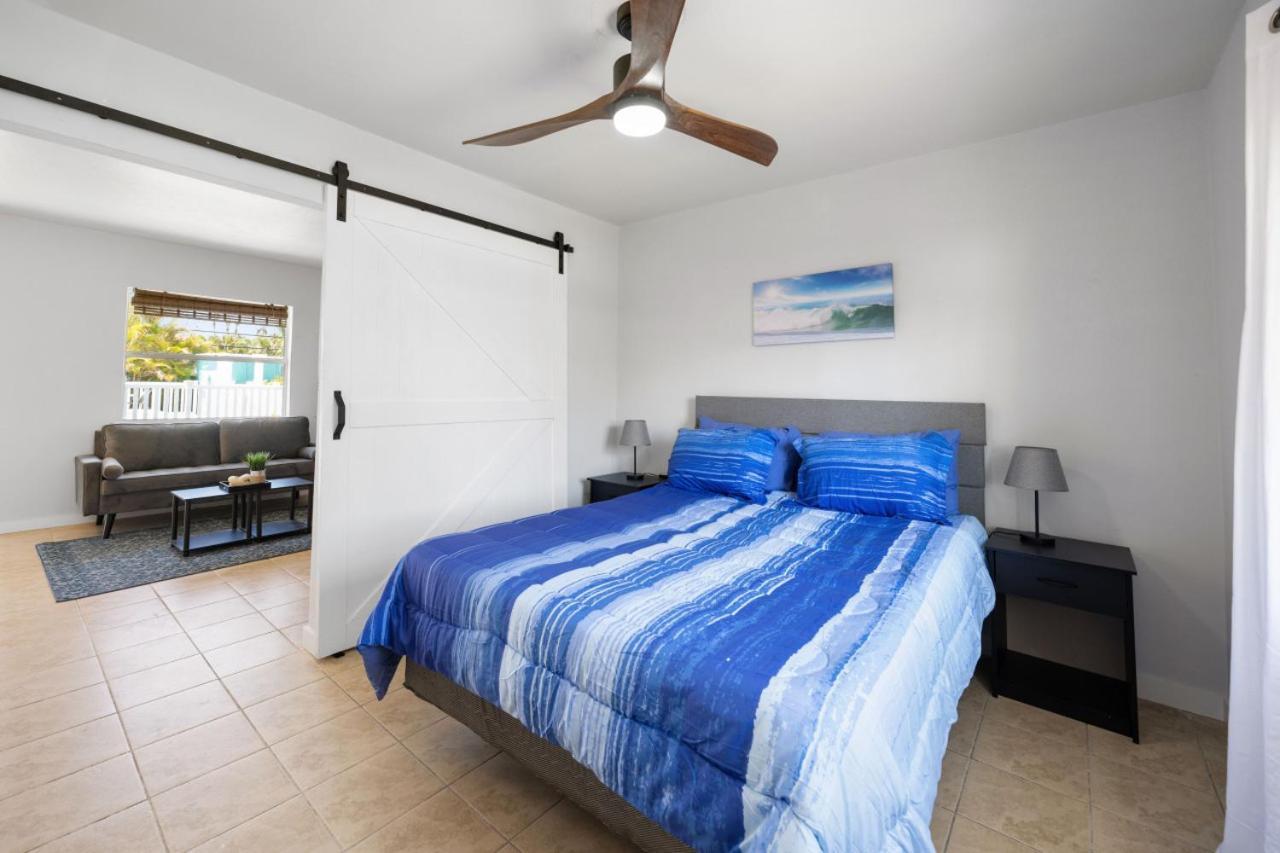 Near Beach! King Bed With Pool & Bbq *