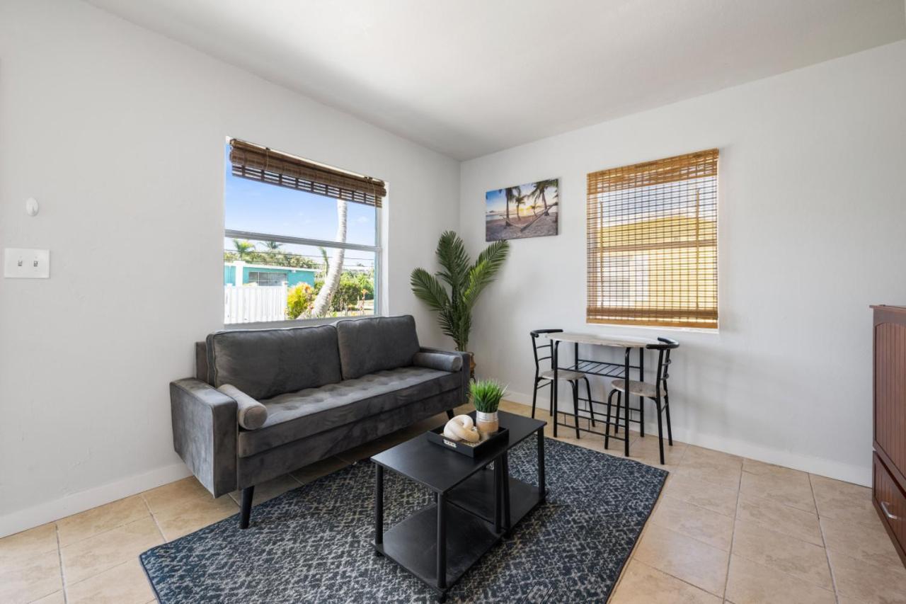 Near Beach! King Bed With Pool & Bbq Holiday home Fort Myers